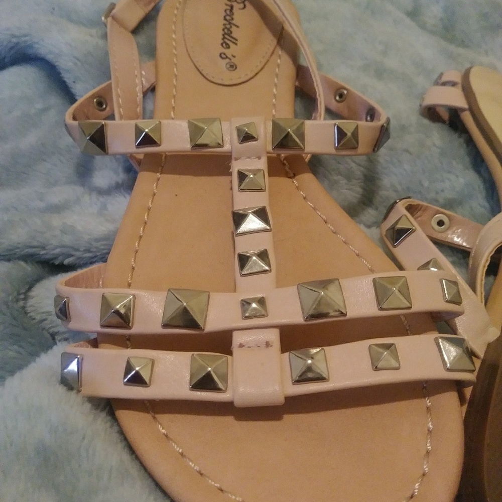 Sandals - Picture 4 of 5